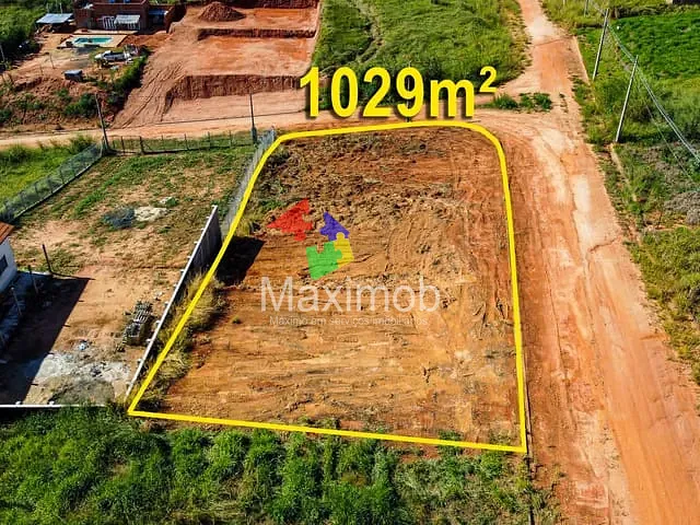 Terreno com 1029m², à venda, no bairro Residencial Recanto Itapirinha em Itapira