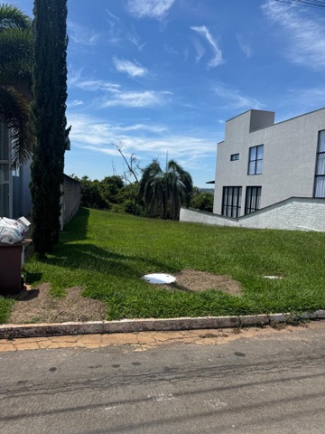 Terreno com 570m², à venda, no bairro Condomínio do Lago 1ª Etapa em Goiânia