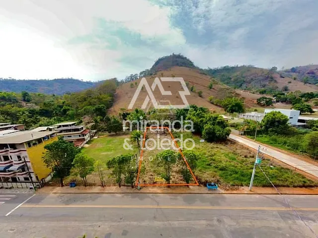 Terreno com 840m², à venda, no bairro São Geraldo em Cachoeiro De Itapemirim