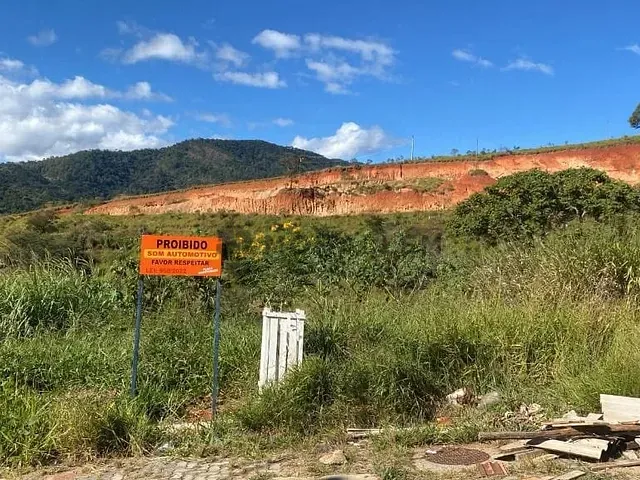 Terreno com 210m², à venda, no bairro Loteamento Vale das Hortênsias em Itajubá
