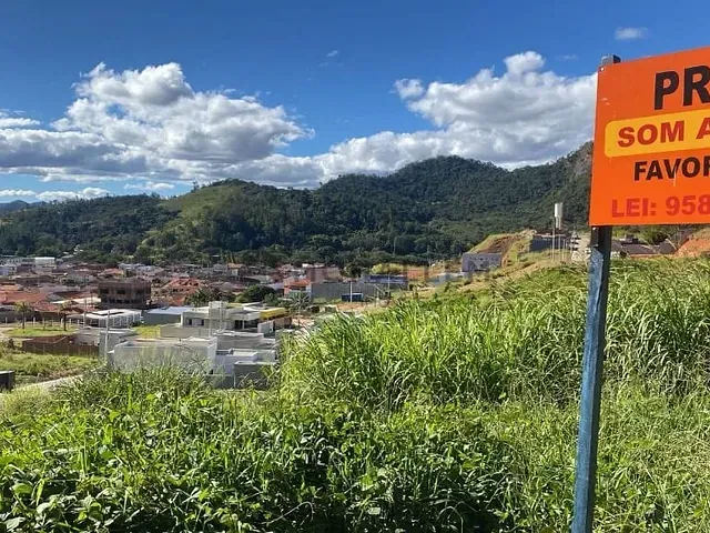 Terreno com 210m², à venda, no bairro Loteamento Vale das Hortênsias em Itajubá