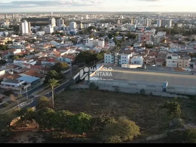 Terreno com 6612m², à venda, no bairro Alto Maron em Vitória da Conquista