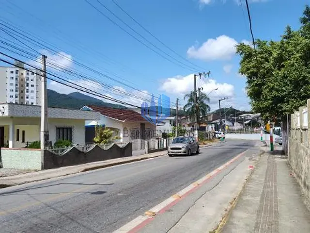 Terreno com 619m², à venda, no bairro Cedro em Camboriú
