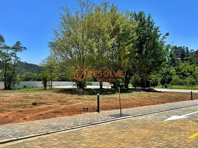 Terreno com 603m², à venda, no bairro BELLARD em Guararema