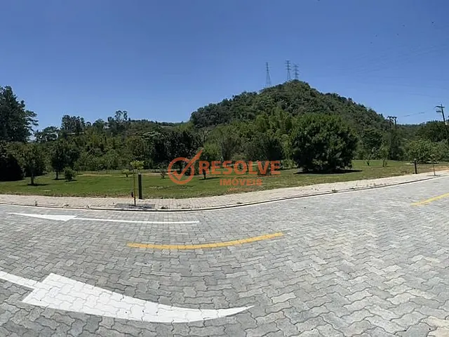 Terreno com 603m², à venda, no bairro BELLARD em Guararema