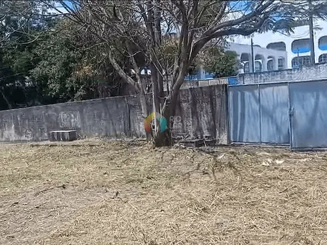 Terreno com 1319m², à venda, no bairro Centro em Itaboraí