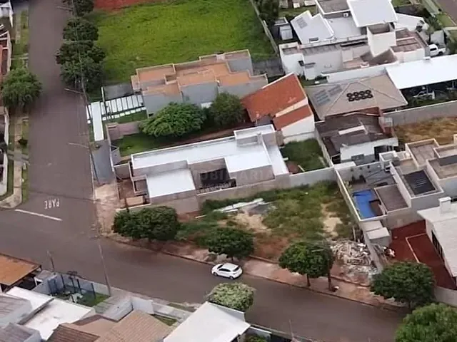 Terreno com 452m², à venda, no bairro FLAMBOYANT em Chapadão do Sul