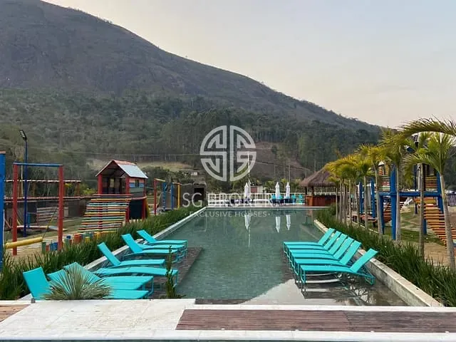 Terreno com 2500m², à venda, no bairro Teresópolis em Teresópolis
