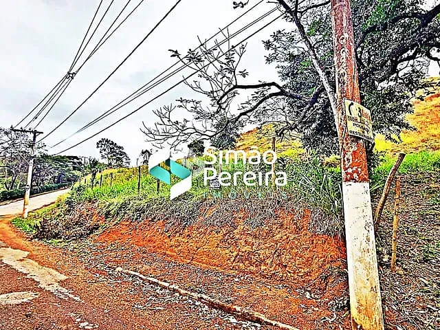 Terreno com 2500m², à venda, no bairro Balança em Simão Pereira