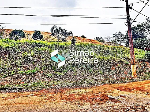 Terreno com 2500m², à venda, no bairro Balança em Simão Pereira