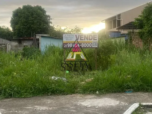 Terreno com 605m², à venda, no bairro Centro em Guapimirim