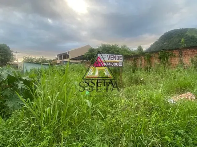 Terreno com 605m², à venda, no bairro Centro em Guapimirim