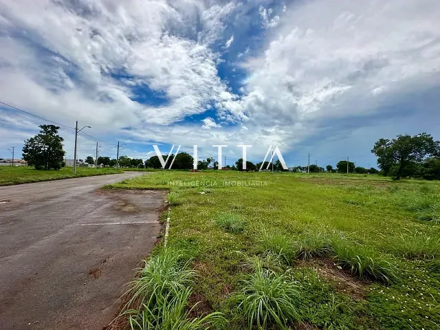 Terreno com 4200m², à venda, no bairro Jardim Aureny III (Taquaralto) em Palmas