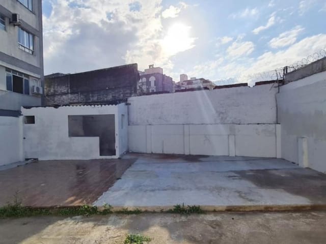 Terreno com 200m², para alugar, no bairro Coqueiros em Florianópolis