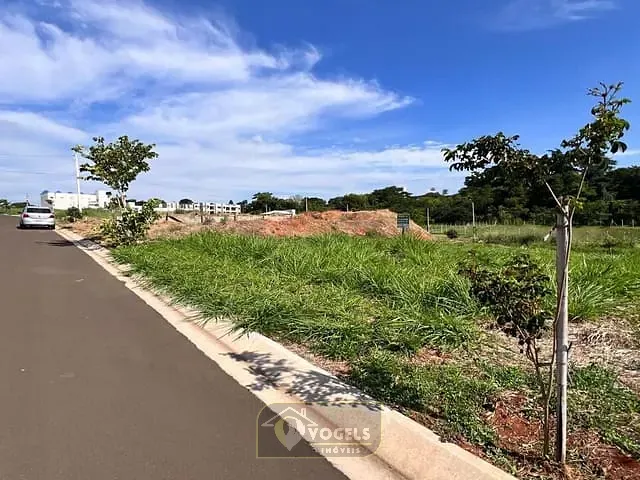 Terreno com 363m², à venda, no bairro Florabella I em Holambra
