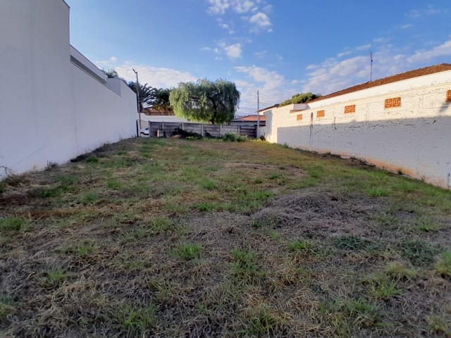 Terreno com 324m², à venda, no bairro Jardim Boa Vista em São João da Boa Vista