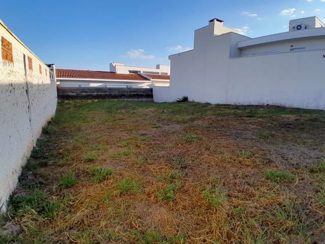 Terreno com 324m², à venda, no bairro Jardim Boa Vista em São João da Boa Vista