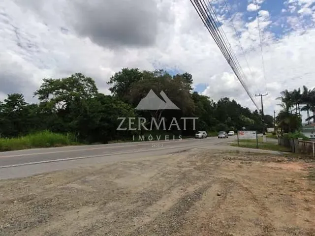 Terreno com 1100m², para alugar, no bairro Itoupava Central em Blumenau
