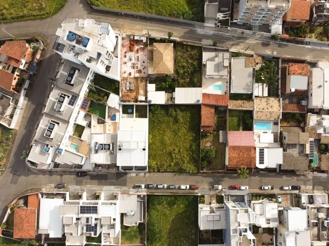 Terreno com 713m², à venda, no bairro Aeroporto em Juiz de Fora