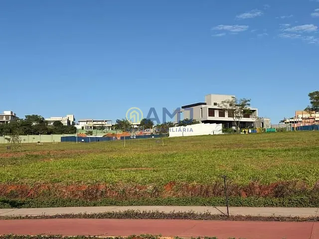 Terreno com 736m², à venda, no bairro Plateau Dor Privilege em Goiânia