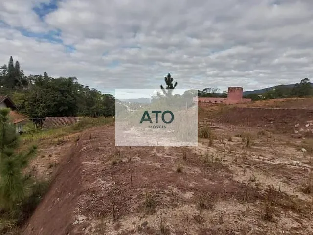 Terreno com 1806m², à venda, no bairro Centro em Canelinha