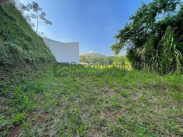 Terreno com 670m², à venda, no bairro Jardim Normandia em Volta Redonda