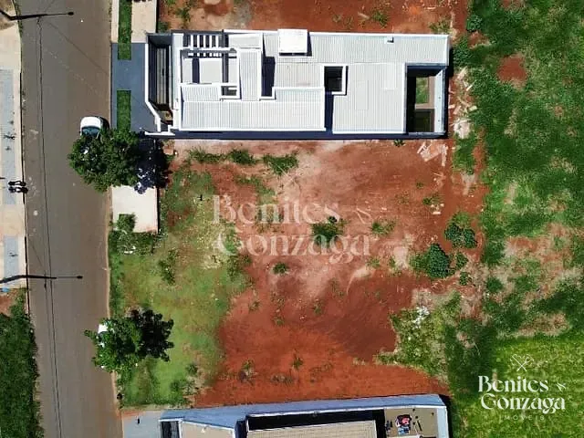 Casa com 200m², à venda, no bairro Bom Jardim em Maringá