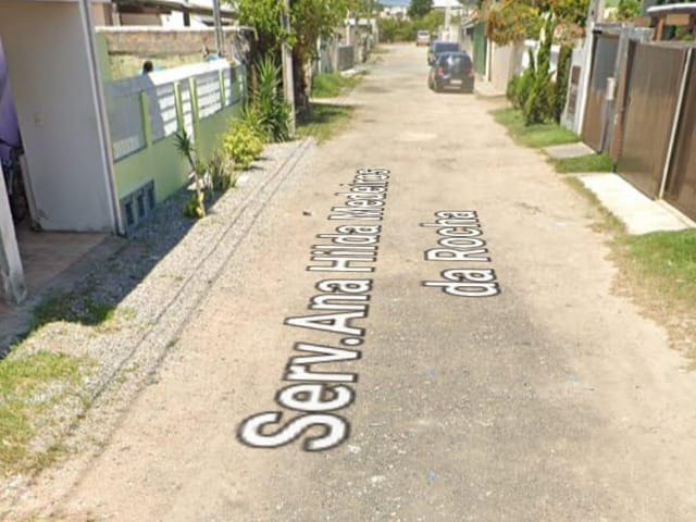 Terreno com 900m², à venda, no bairro Campeche em Florianópolis