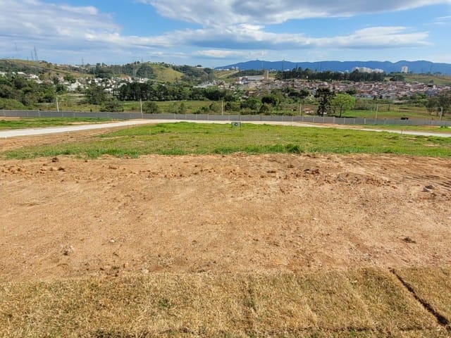 Terreno com 300m², à venda, no bairro Vila Caputera em Mogi das Cruzes