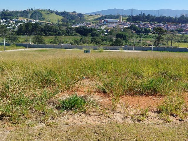 Terreno com 300m², à venda, no bairro Vila Caputera em Mogi das Cruzes