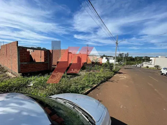 Terreno com 325m², à venda, no bairro Irio Holler em Foz do Iguaçu