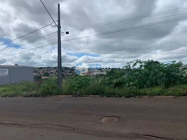 Terreno com 607m², à venda, no bairro Jardim Tropical em Londrina