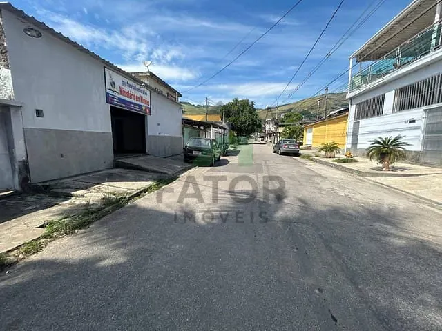 Terreno com 310m², à venda, no bairro Dom Rodrigo em Nova Iguaçu