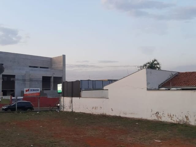 Terreno com 302m², para alugar, no bairro Vila Nossa Senhora de Fátima em Americana
