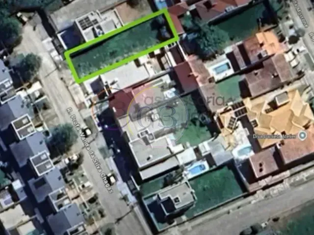 Terreno com 360m², à venda, no bairro Centro em Pelotas