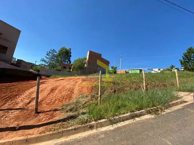 Terreno com 327m², à venda, no bairro Bairro da Ponte em Itatiba