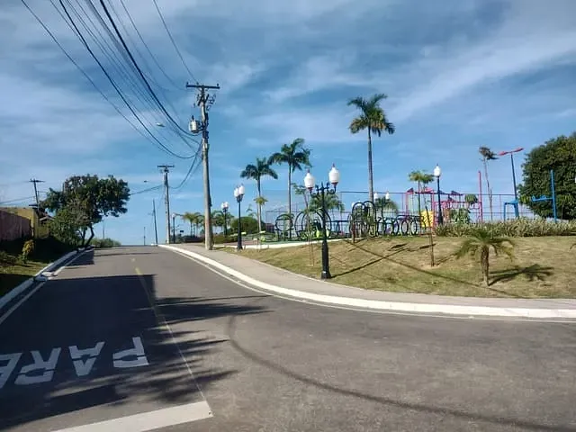 Terreno com 360m², à venda, no bairro Jardim Interlagos (Ponta Negra) em Maricá