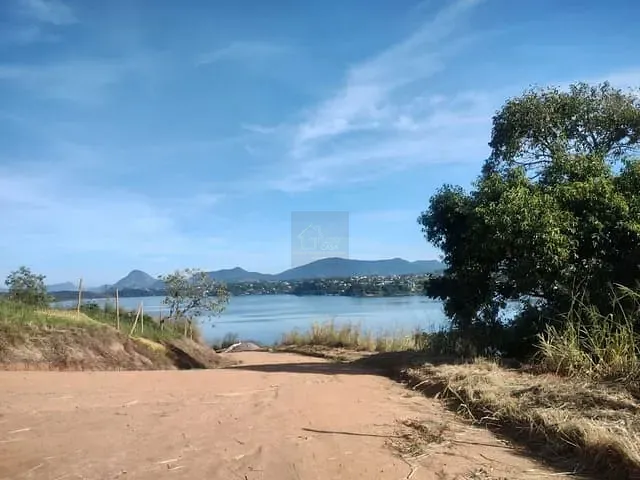 Terreno com 360m², à venda, no bairro Jardim Interlagos (Ponta Negra) em Maricá