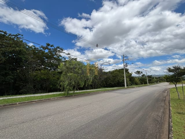 Terreno com 1098m² 3 quartos e 4 banheiros, à venda, no bairro CONDOMÍNIO RESERVA SÃO JOSÉ em SALTO DE PIRAPORA