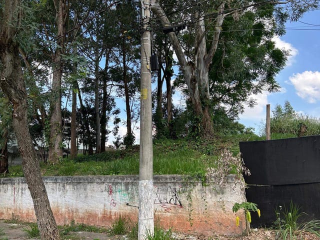 Terreno com 700m², à venda, no bairro Parque dos Príncipes em São Paulo