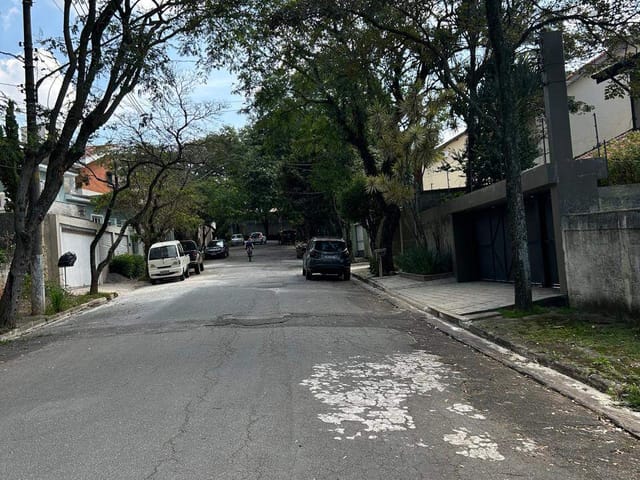 Terreno com 700m², à venda, no bairro Parque dos Príncipes em São Paulo