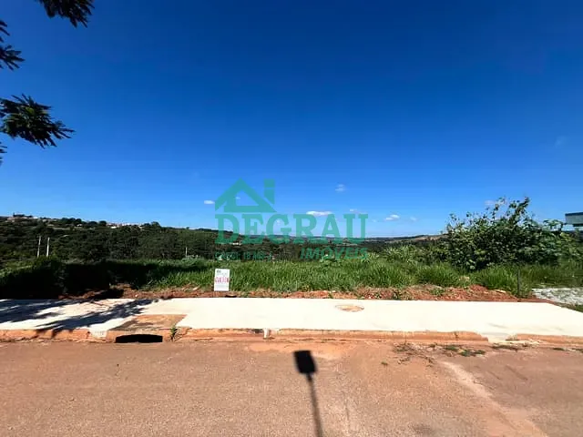 Terreno com 175m², à venda, no bairro Loteamento Portal Itapeva em Itapeva