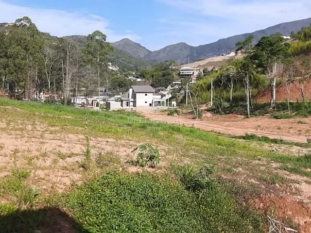 Terreno com 290m², à venda, no bairro Prata em Teresópolis