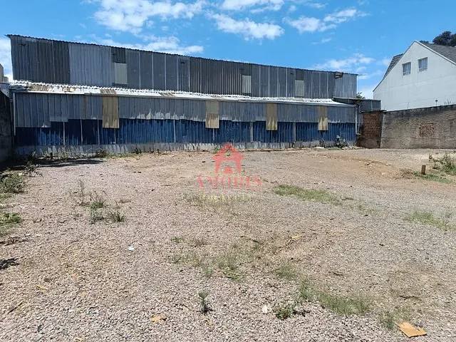 Terreno com 792m², para alugar, no bairro Portão em Curitiba