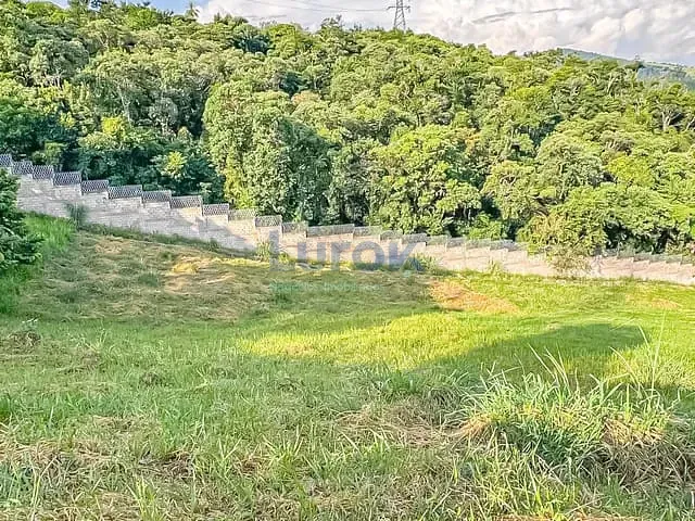 Terreno com 850m², à venda, no bairro Monte Alegre em Vinhedo