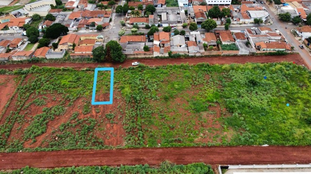 Terreno com 300m², à venda, no bairro Vila Maria Dilce em Goiânia
