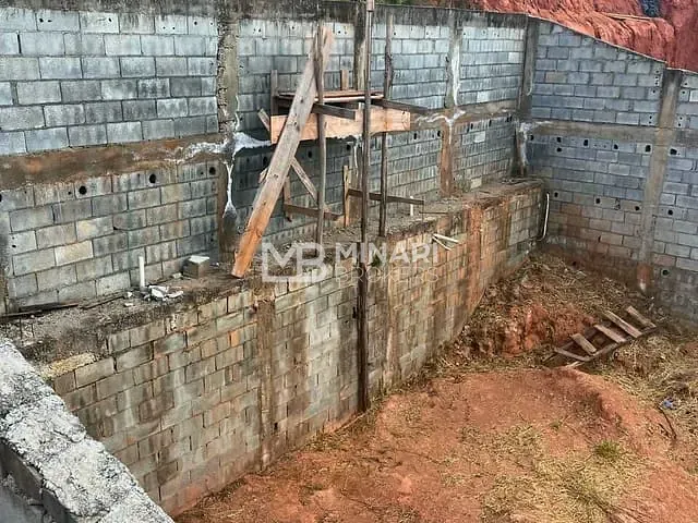 Terreno com 360m², à venda, no bairro Colinas de Parnaíba I em Santana de Parnaíba