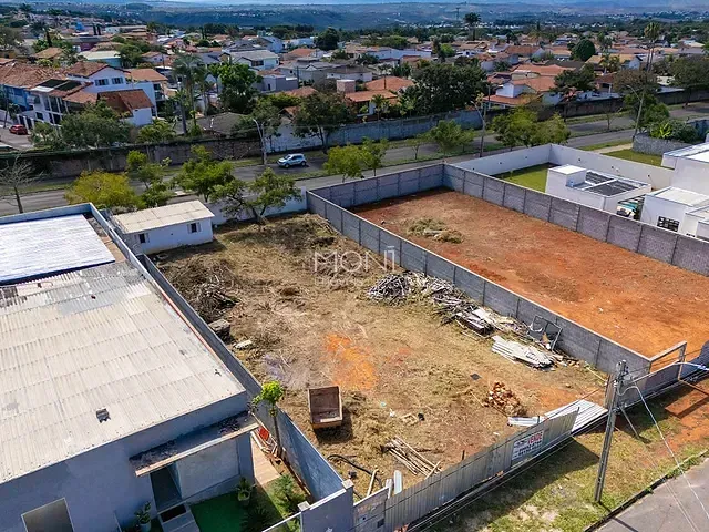 Terreno com 800m², à venda, no bairro Setor Habitacional Jardim Botânico em Brasília