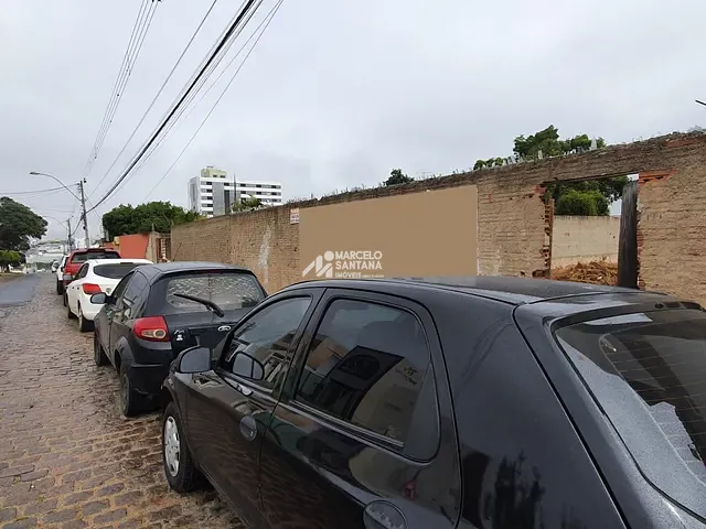 Terreno com 360m², para alugar, no bairro Recreio em Vitória da Conquista