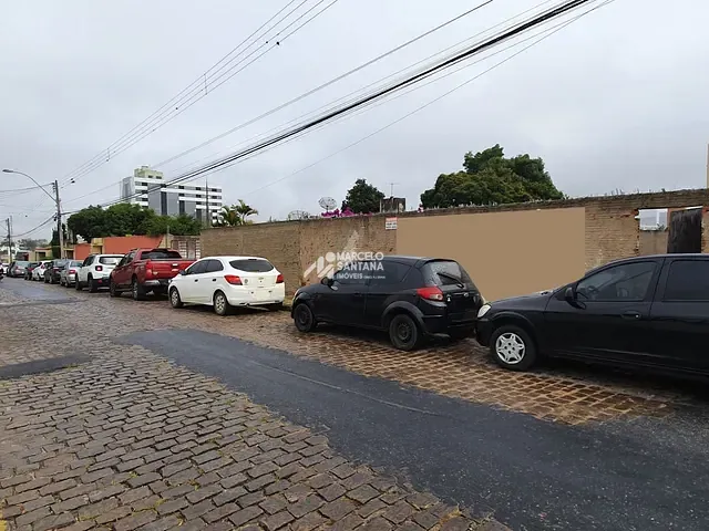 Terreno com 360m², para alugar, no bairro Recreio em Vitória da Conquista